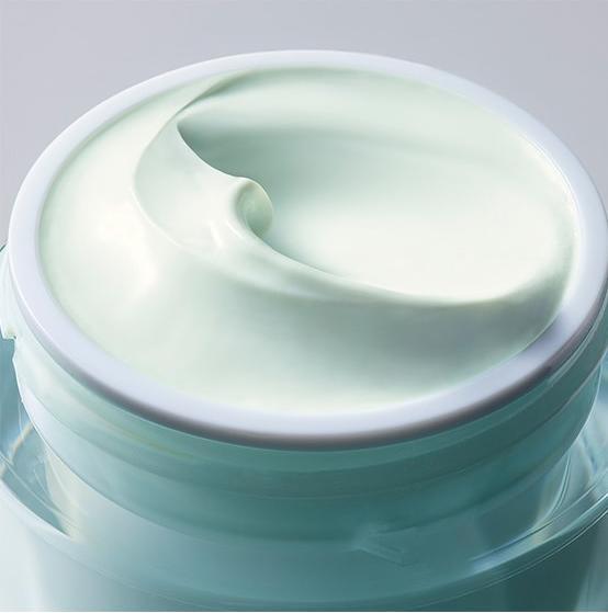Actual product image Estée Lauder DayWear (50 ml, Day cream, SPF 15)