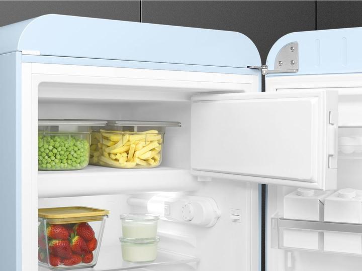 Image du produit Smeg FAB10RPB5 50's Style, 1 porte, 54 cm, droite, éclairage LED, pastel (122 l)
