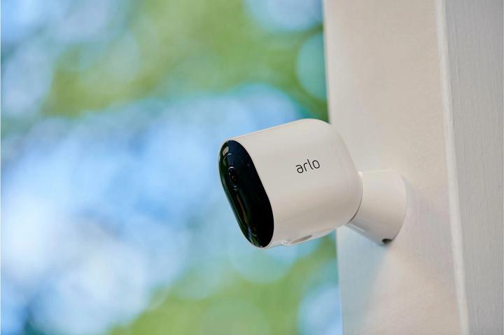 Actual product image Arlo Pro 4 Spotlight Camera, Set of 2 (2688 x 1520 pixels)