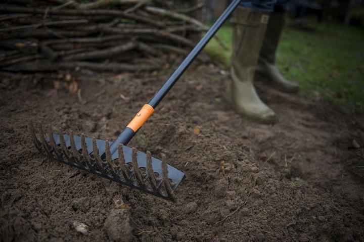 Produktbild Fiskars Rechen-Aufsatz Solid