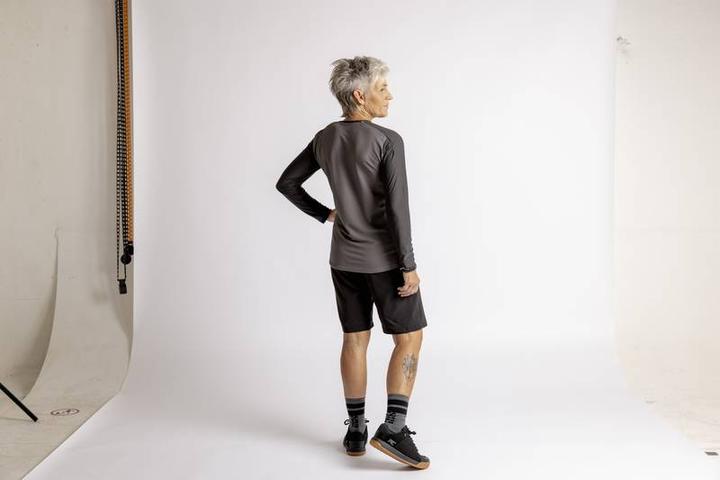 Actual product image iXS Women's Flow XTG Hip-Hugger Shorts (40)