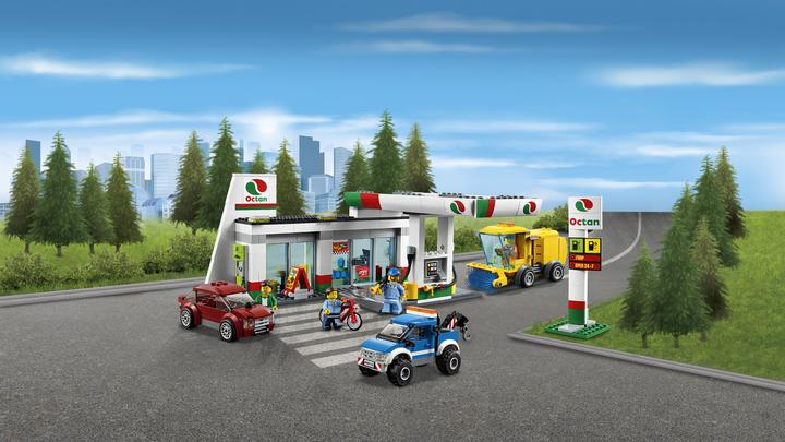 Immagine prodotto LEGO Stazione di servizio in città (60132, LEGO City)