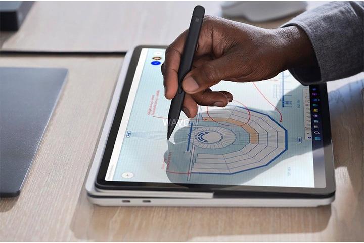 Produktbild Microsoft Surface Laptop Studio (14.40", Intel Core i7-11370H, 32 GB, 1000 GB, DE)