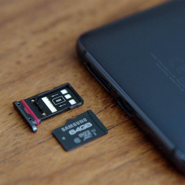 Produktbild Clappio Ersatz Sim-Halter Huawei Mate 20 Pro (SIM-Halterung, Huawei Mate 20 Pro)