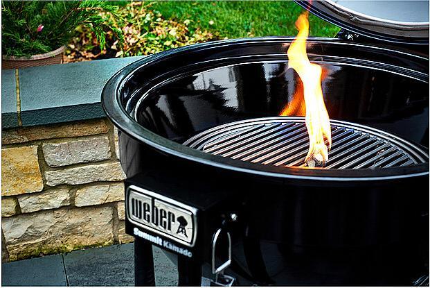 Actual product image Weber Summit Kamado E6 (610 mm)