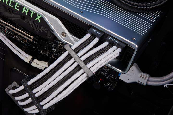 Actual product image Corsair Premium cable comb combo kit (Gen 4)
