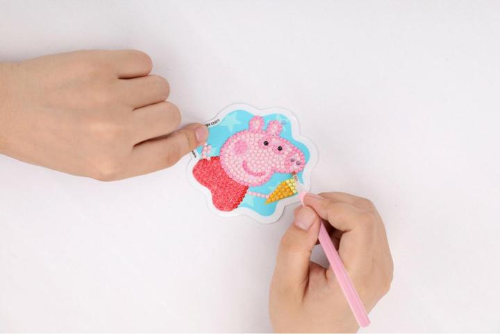 Productafbeelding Diamond Dotz DOTZIES® Original Diamond Painting Set Peppa Pig met 6 motieven: 2 plaatjes 15 x 15 cm, 2