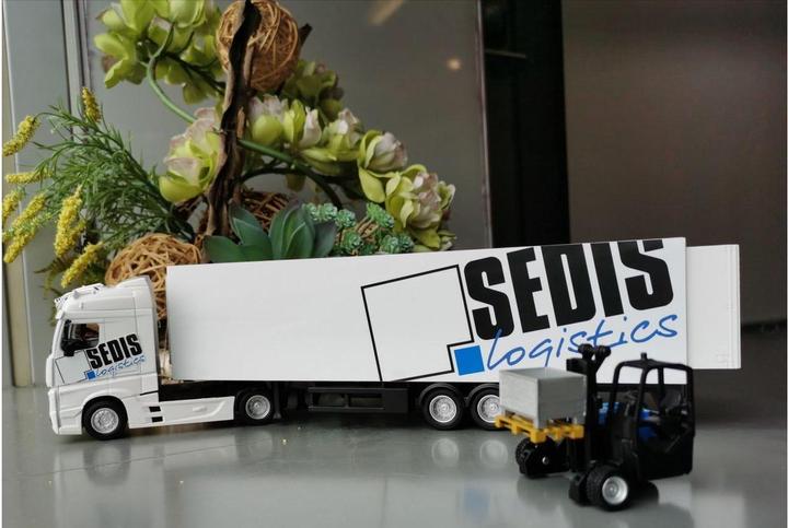 Immagine prodotto Bburago Camion Mercedes