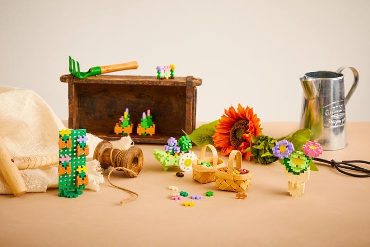 Actual product image Plus-Plus 600 Kreativ Bausteine Blumenladen