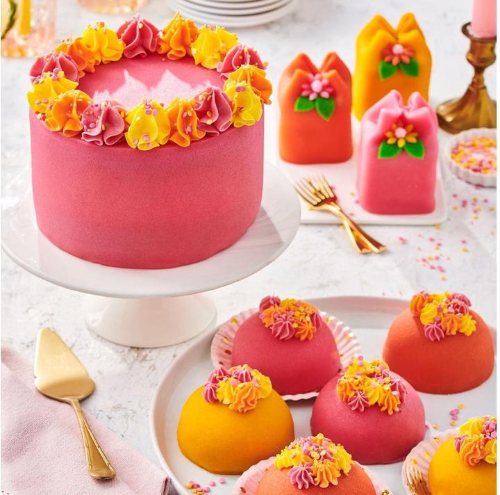 Actual product image FunCakes Marzipanrohmasse (1 x)