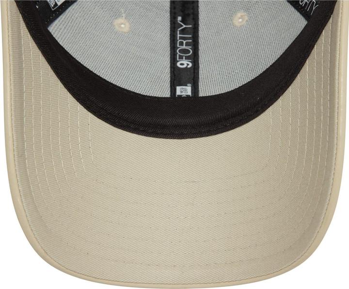 Produktbild New Era 9Forty Damen Cap - KUNSTLEDER NY Yankees beige