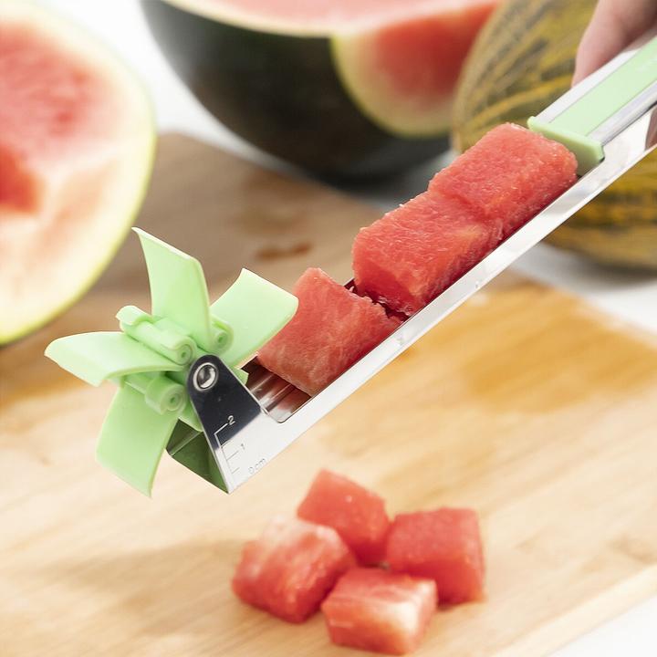 Actual product image InnovaGoods Cube cutter for watermelon