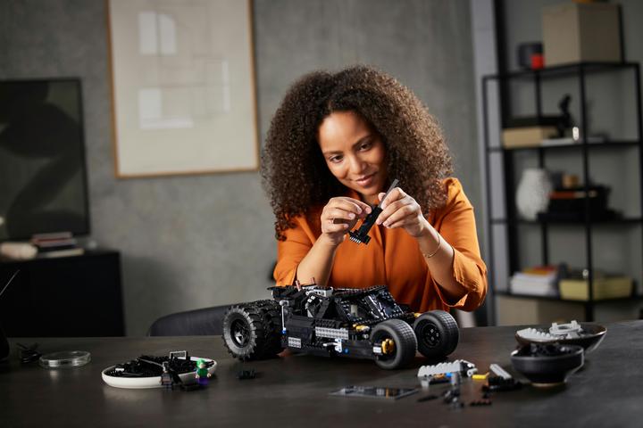 Image du produit LEGO Batmobile Tumbler (76240, LEGO DC, LEGO difficiles à trouver)