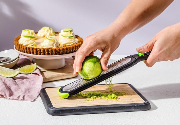 Produktbild DreamFarm Zester Reibe Ozest