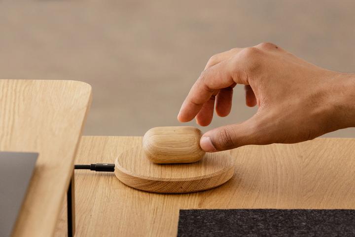 Image du produit Oakywood Slim Charging Pad - Chargeur sans fil en bois massif - Chêne -