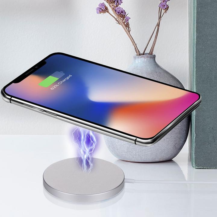 Immagine prodotto Grundig Stazione di ricarica Qi con cavo USB integrato, 15 W (15 W)
