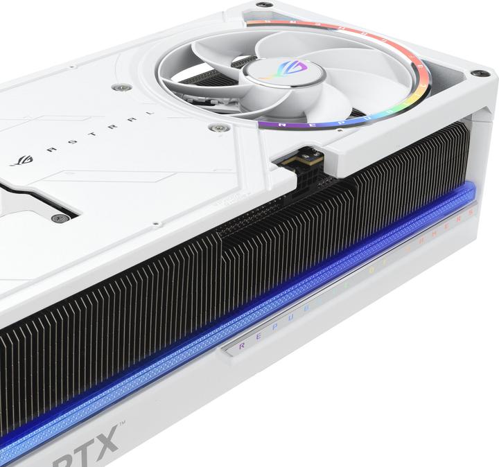 Image du produit ASUS ROG Astral GeForce RTX 5090 White OC (32 Go)