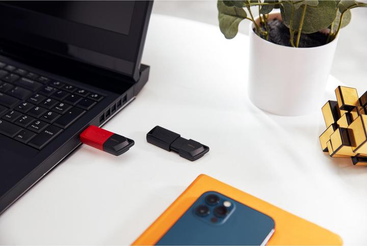 Image du produit Kingston DataTraveler Exodia M (128 Go, USB-A, USB 3.2)