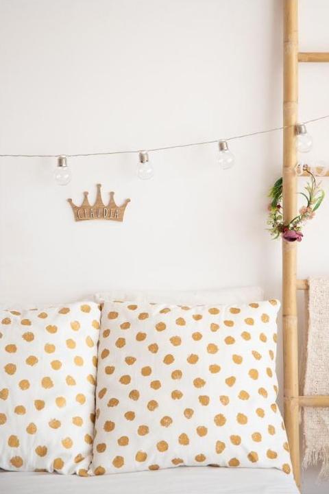 Actual product image Vintiun Name tag crown nature personalizable