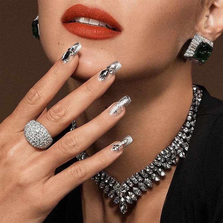 Produktbild Herba Kiss Majestic Nails - Sparkle (Kunstnägel, Grau, Transparent)