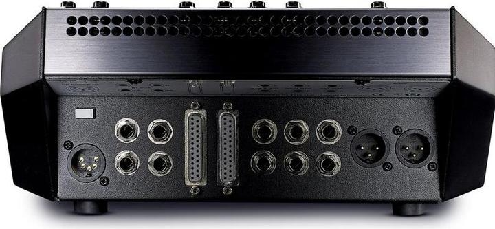 Image du produit Solid State Logic Table de mixage SiX, Forme : pupitre, Entrées stéréo : 2 (Studio et mixeur live)