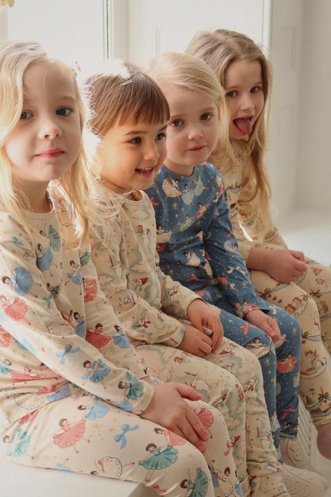 Produktbild Konges Slojd Basic Pyjama GOTS Sugar Pie (98)