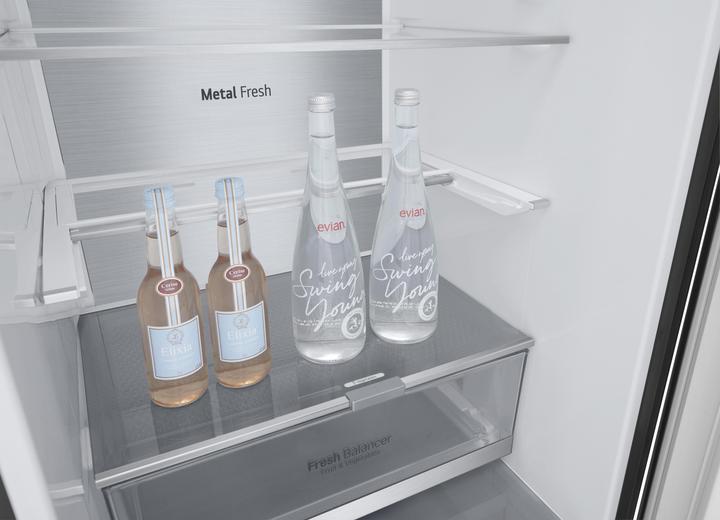 Actual product image LG GBB92MCB2P (419 l)