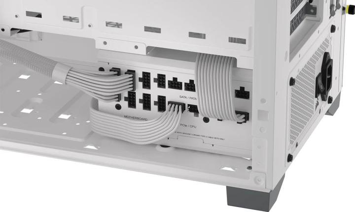 Actual product image Corsair RMx Shift White Series, RM1200x Shift White, 1200 Watt, 80 PLUS GOLD Certified, Fully Modular Power (1200 W)