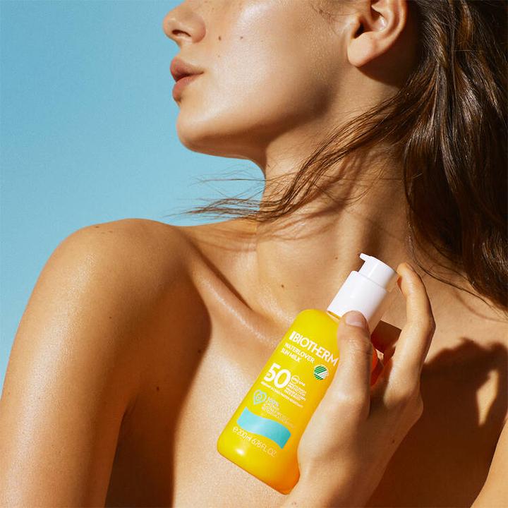 Immagine prodotto Biotherm Amante dell'acqua (Latte solare, SPF 50, 200 ml, 150 g)