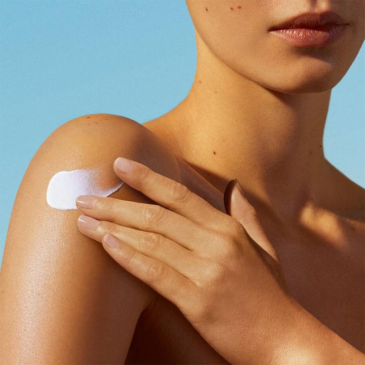 Image du produit Biotherm Waterlover (Lait solaire, SPF 30, 200 ml, 150 g)