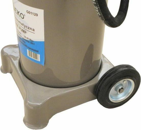 Actual product image GEKO Air pump for lubricant 12l