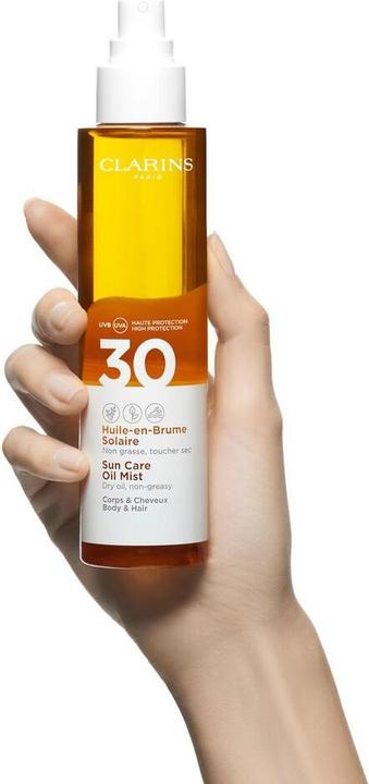 Actual product image Clarins Sun - Huile-en-Brume Solaire Corps & Cheveux SPF30 (Sun cream face, SPF 30, 150 ml, 190 g)