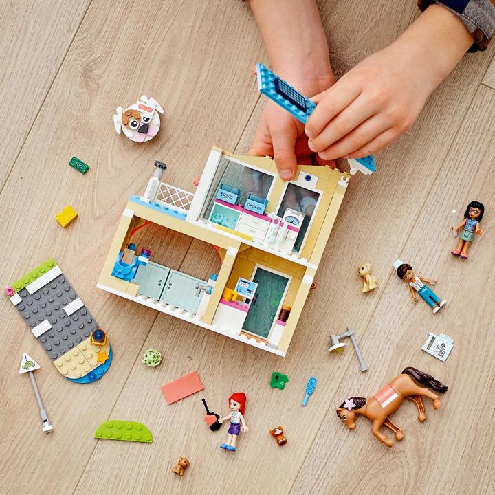 Image du produit LEGO La clinique vétérinaire de Heartlake City (41446, LEGO Friends)