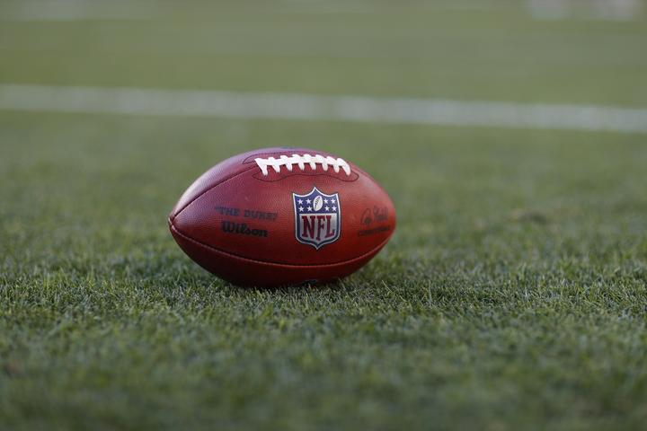 Actual product image Wilson NFL "Duke" American football