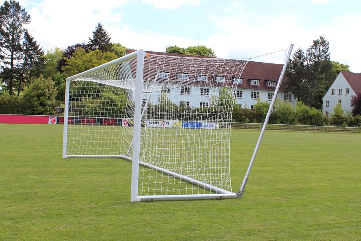 Produktbild Sport-Thieme Stadion-Grossfeldtor 7,32x2,44m, Weiss, freistehend, mit freier Netzaufhängung und SimplyFix