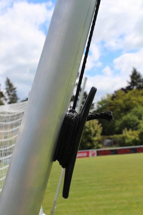 Produktbild Sport-Thieme Stadion-Grossfeldtor 7,32x2,44m, Weiss, freistehend, mit freier Netzaufhängung und SimplyFix