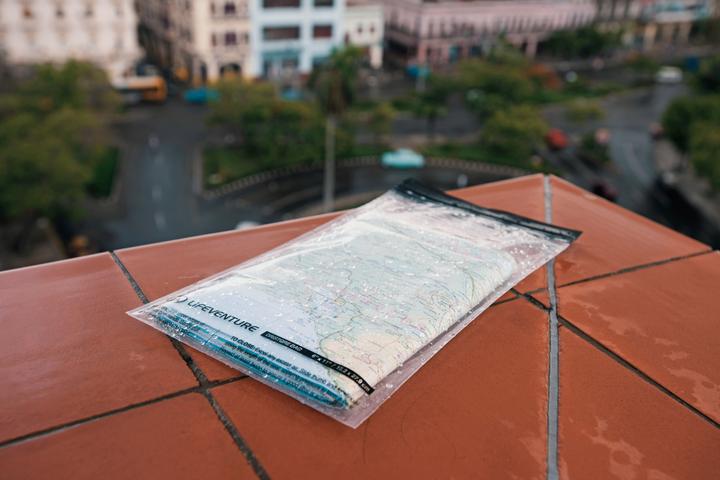 Actual product image Lifeventure DriStore LocTop Bags, For Maps (Additional padding)