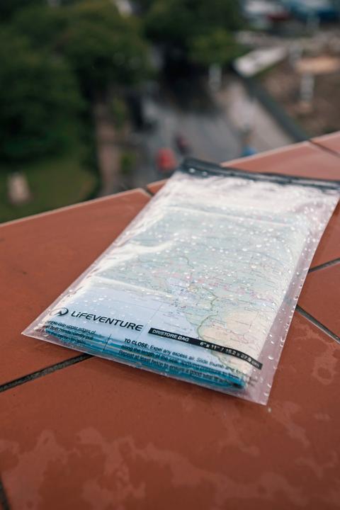 Actual product image Lifeventure DriStore LocTop Bags, For Maps (Additional padding)