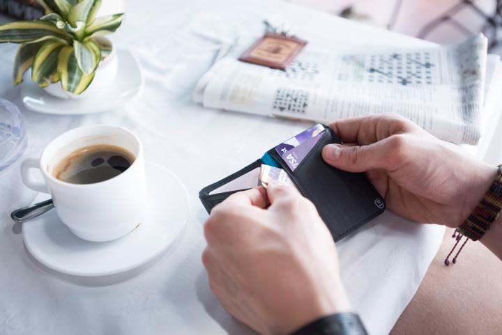 Produktbild Lifeventure Card Wallet