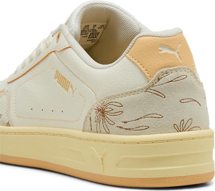 Actual product image Puma Court Classy Crafted Flowers (42.5)
