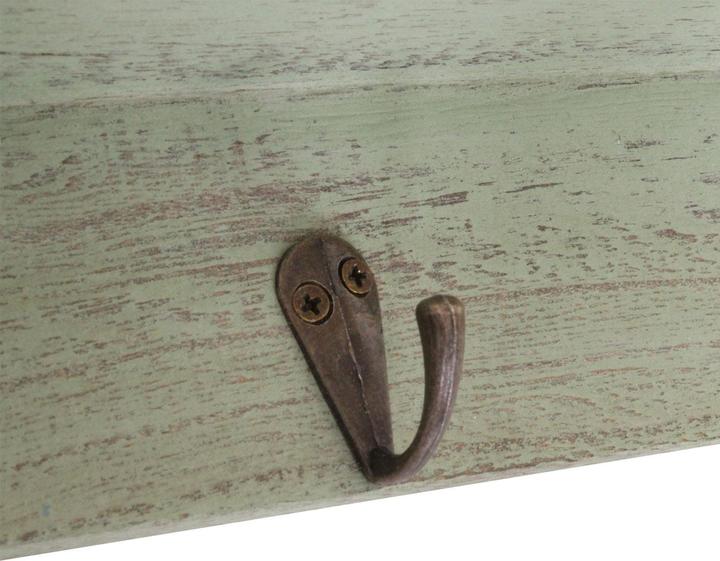 Shabby green