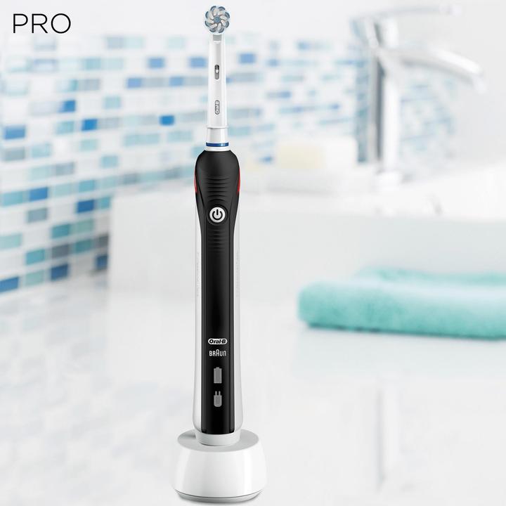Immagine prodotto Oral-B Per 2.000 anni 2000 (Spazzolino oscillante)
