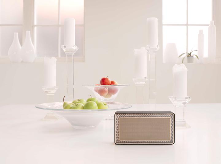 Produktbild Bowers & Wilkins T7 (18 h, Netzbetrieb, Akkubetrieb)
