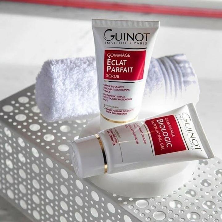 Produktbild Guinot Gommage Eclat Parfait Perfect Radiance Exfoliating Face Cream 50ml (Reinigungstücher, 50 ml)