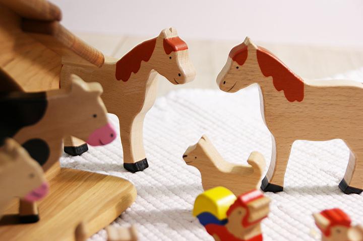 Produktbild Goki Hölzerne Boerderijdierenset