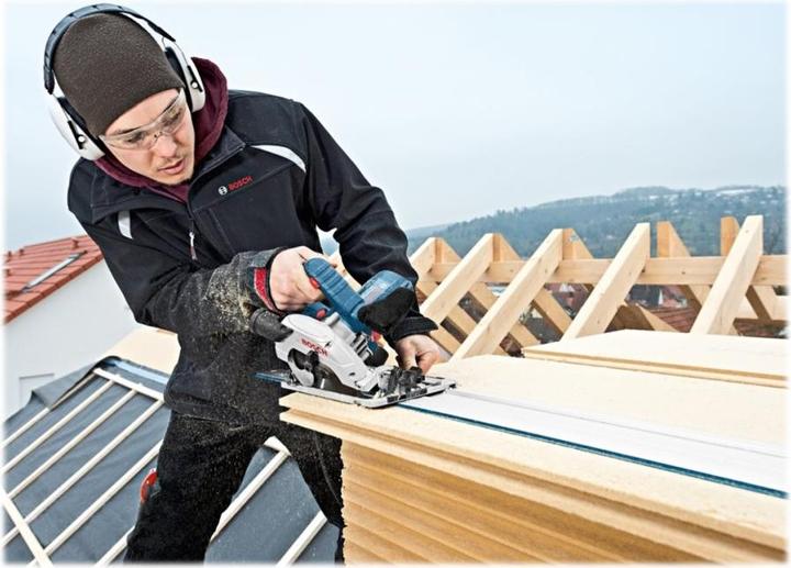 Produktbild Bosch Professional Handkreissäge GKS 55+ GCE, mit L-BOXX