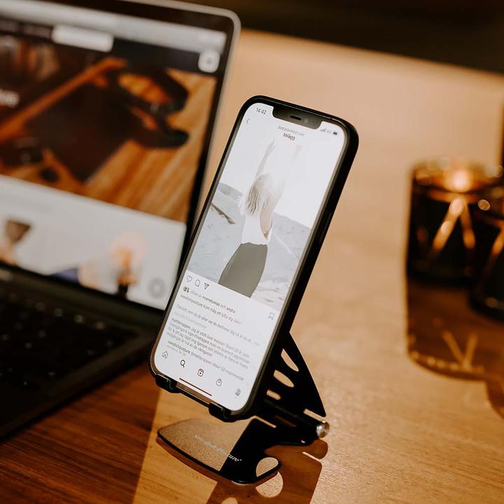 Actual product image Swedish Posture Ergonomic foldable aluminum table mount for smartphone