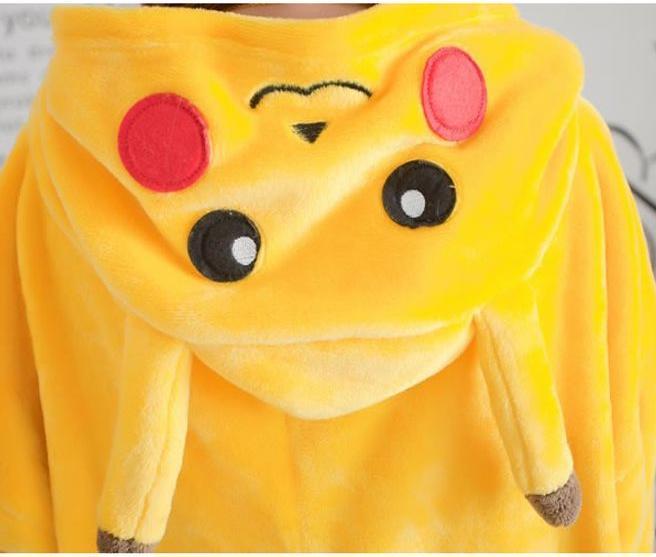 Produktbild MU Classic Onesie Pyjama Pikachu (L)