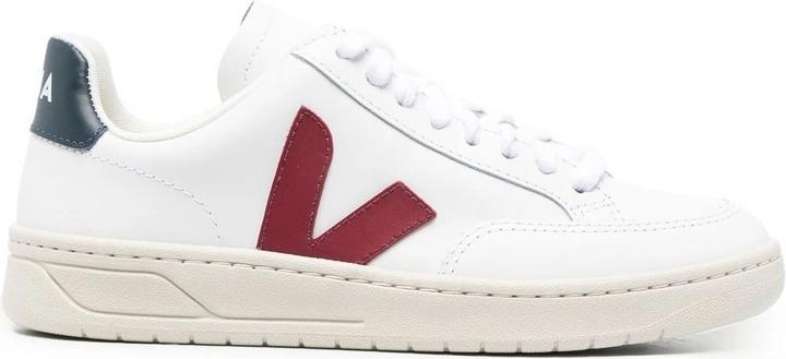 Actual product image Veja V-12 (42)