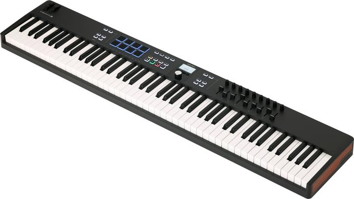Actual product image Arturia KeyLab Essential 88 mk3 Black (Keyboards)